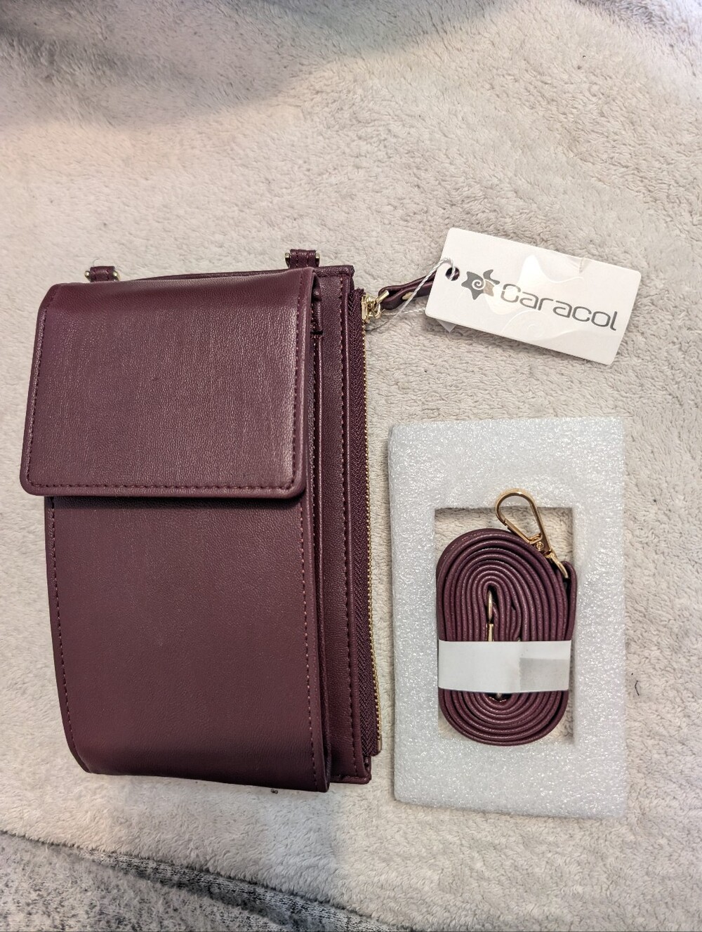 NWT Caracol Women's Crossbody Bag in Plum
